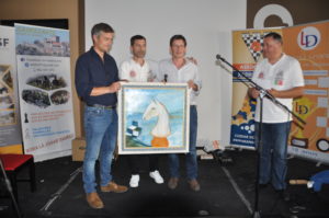 António Fróis recebeu um quadro de Ilda teixeira