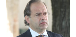 Antigo presidente da Câmara condenado a quatro anos de prisão com pena suspensa e presidente de Meirinhas absolvido